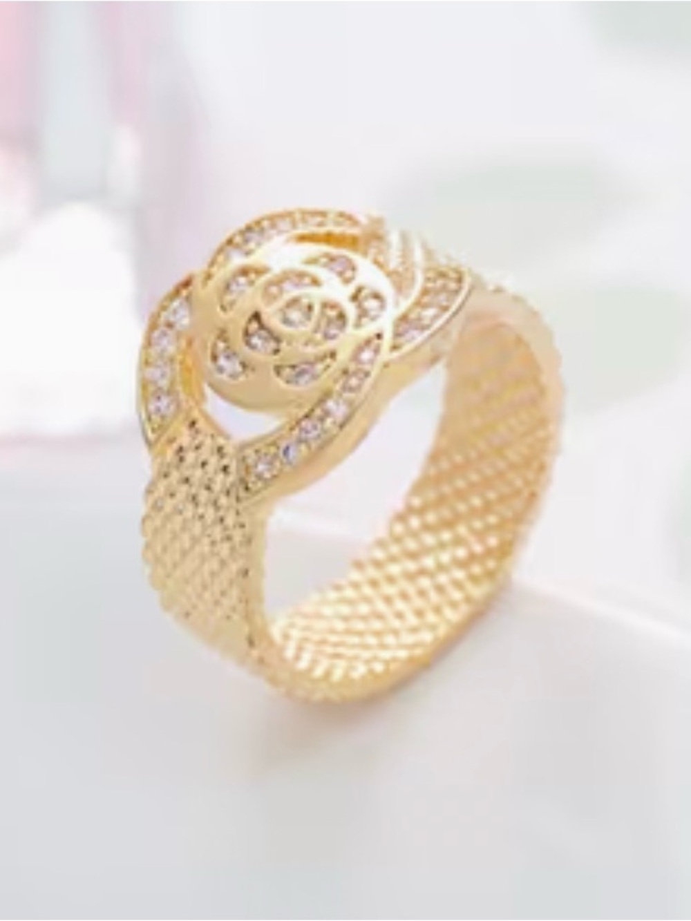 Elegant Criss Cross Mesh Ring with Crystal Accents